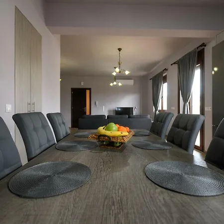 Apartament Simantiris Asimi